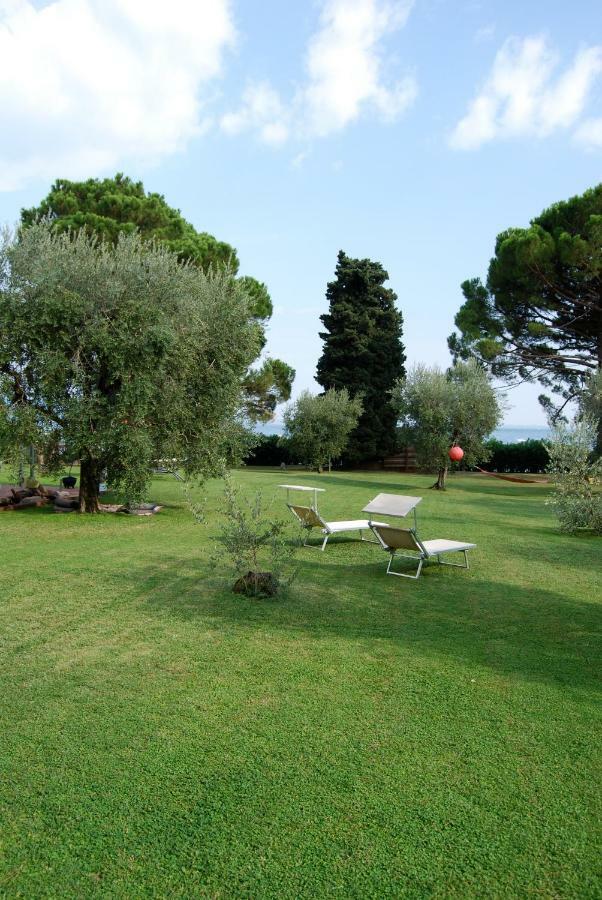 Bequi Bed & Breakfast San Felice del Benaco Bagian luar foto